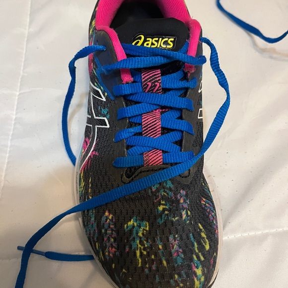 ASICS Women's Black and Pink Athletic Shoes - Picture 6 of 8